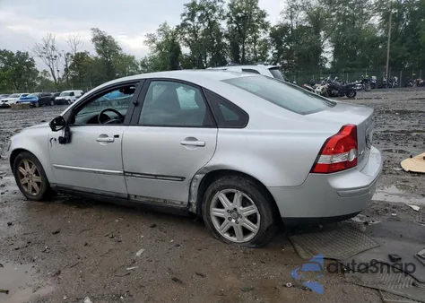 2007 Volvo S40 2.4I from USA, damaged, VIN YV1MS382372296109